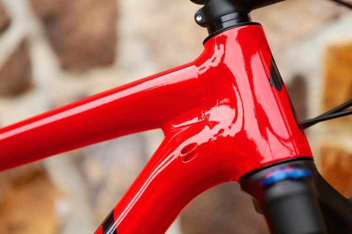   Die „Smartweld“-Technologie setzt Specialized bereits bei seinen Alu-Rennrädern ein, ab dem Chisel nun auch im MTB-Sektor.