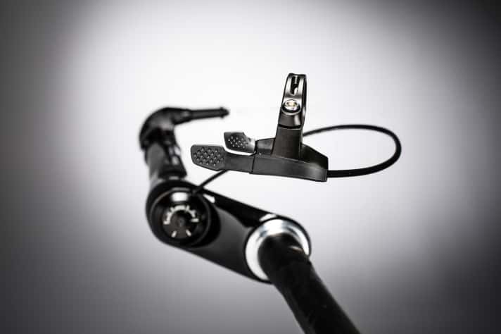   Die neue Lefty Ocho kommt mit einem mechanischen Lenker-Lockout.