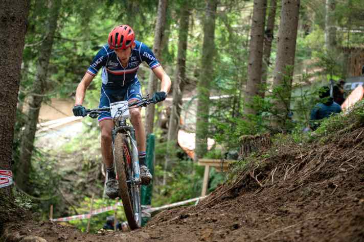   Tritt in die Fußstapfen seines Team-Managers Julien Absalon: Jordan Sarrou ist der erste französische XC-Weltmeister seit 2014.