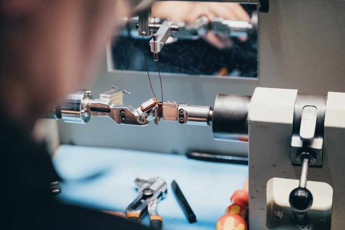 Vom Wickeln der Kupferspulen bis zum Zusammenbau des Antriebs: Die Produktion des HPR50 passiert zu größten Teilen in Deutschland.