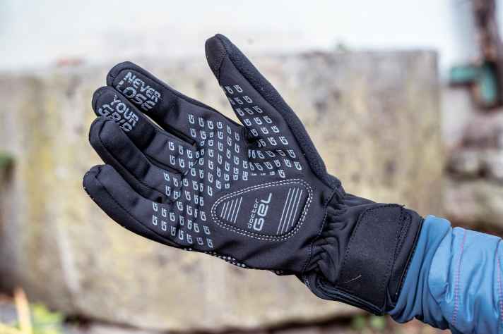 Beqeumer Allrounder: der GripGrab funktioniert auf dem Trail und in der City