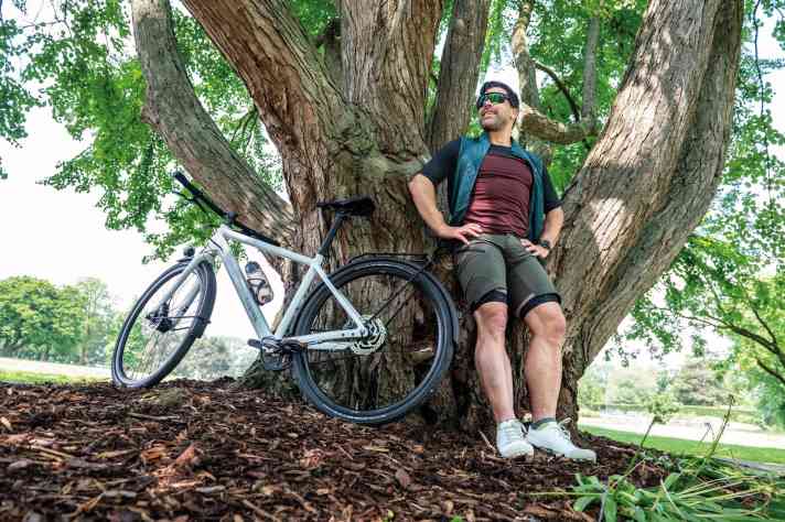 Das Set von mittags bis abends fürs Radfahren im Sommer: doppellagig hält besser
