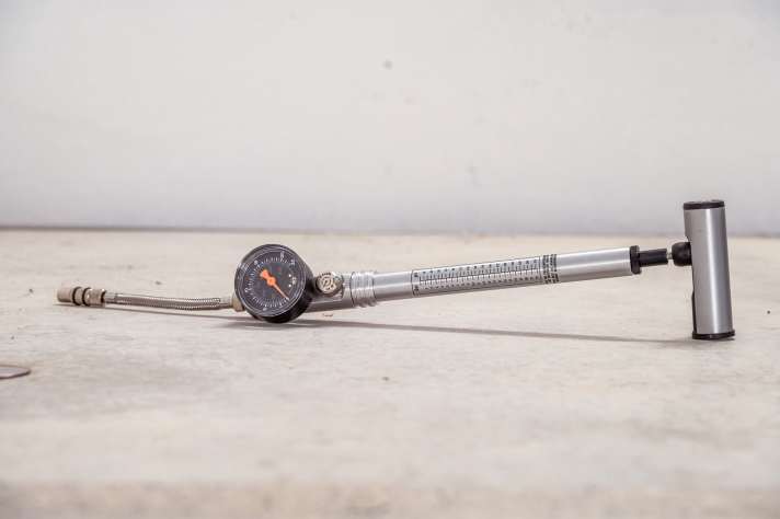 Ganz schön viel Pumpe!! Die SKS USP ist lang und schwer und wirklich nur etwas für die Werkstatt