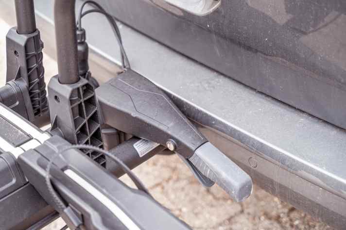 Der Klemmhebel ist Standard bei Thule und hat sich schon in früheren Tests bewährt