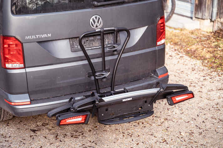 Sauber verarbeitet, schicke Optik, clevere Details - wie sich der Yakima JustClick Evo2 in der Praxis schlägt? Weiterlesen!