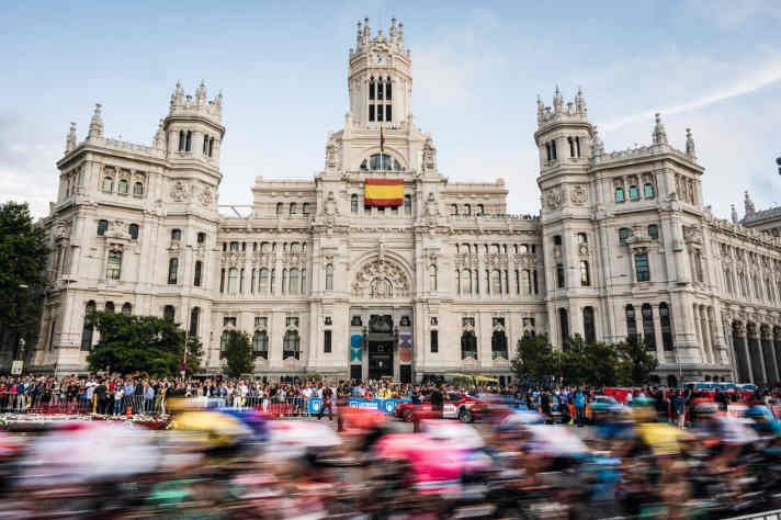 Die Vuelta, eine Vorschau, jetzt in TOUR 8/22