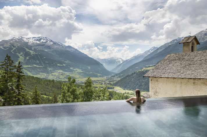 Stilvoller als in einem der Thermenbäder kann man eine Etappe nach Bormio kaum abschließen.