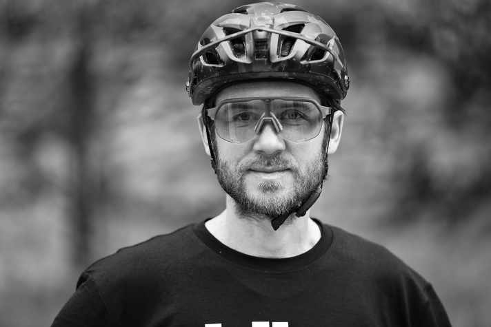 Peter Nilges, Testleiter BIKE: “Wir verlassen uns bei BIKE nicht auf die Tagesform und das Bauchgefühl eines einzelnen Testers. Erst das Zusammenspiel aus objektiven und reproduzierbaren Labordaten und dem Praxiseindruck unseres erfahrenen Testteams liefert ein umfassendes Gesamtbild für die Bewertung.”