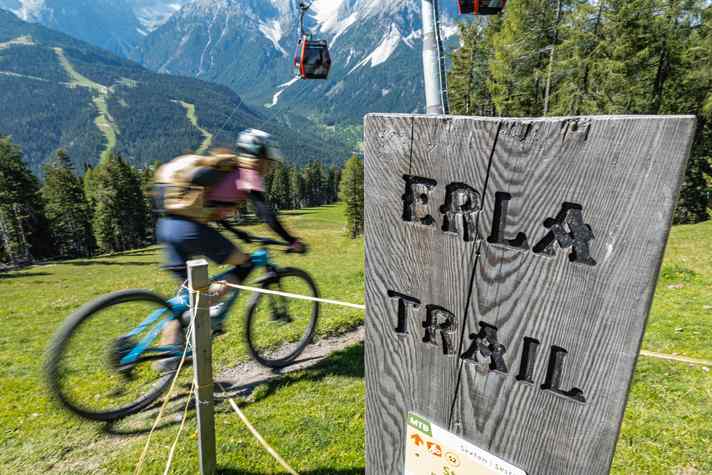 Die Sextner Dolomiten können auch sanft: zum Beispiel auf den beiden Flowtrails in Bad Moos.