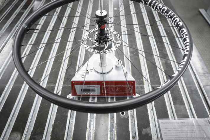 Die exakte Bestimmung der Massenträgheit ist aussagekräftiger als das reine Gewicht.