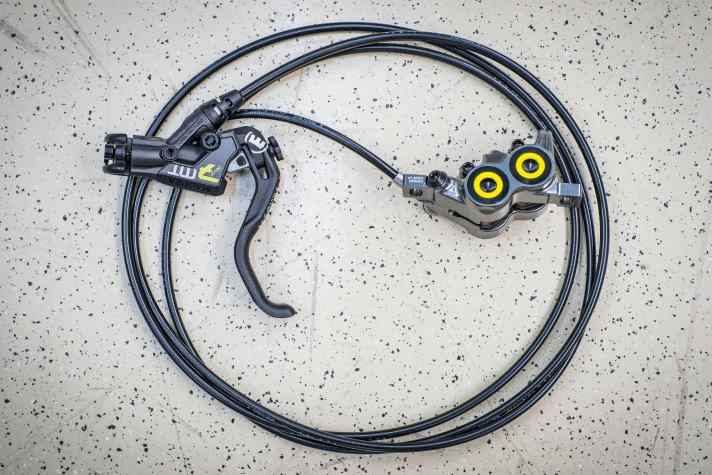 Und da ist sie: Die Magura MT7 für unser BIKE-Project Europe.
