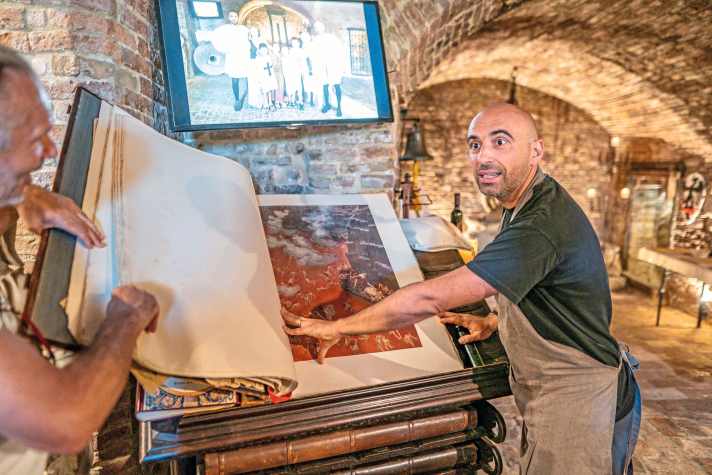 In der Käserei Formaggio Pecorino die Fossa erfährt man alles Wissenswerte über die Tradition und Herstellung des Fossa-Käses