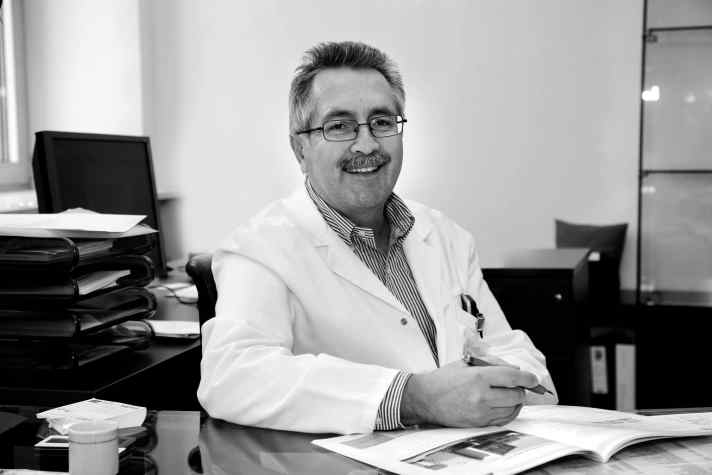 Dr. Josef Obrist, Chirurg und Primar der Unfallklinik Salzburg