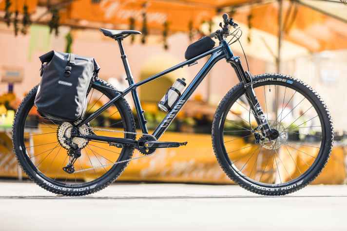 Auch beim Bikepacking und im Alltag soll der Allrounder eine gute Figur machen.
