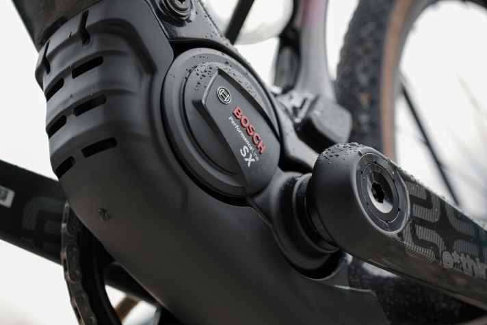 Boschs Performance SX ähnelt optisch seinem großen Bruder Performance CX - ist aber rund 800 Gramm leichter.