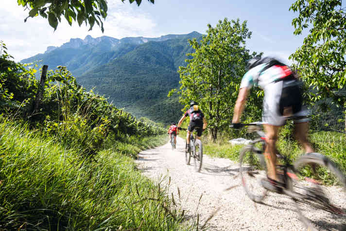   Die letzten Meter zum Ziel in Lavarone: Die härteste Etappe ist geschafft!
