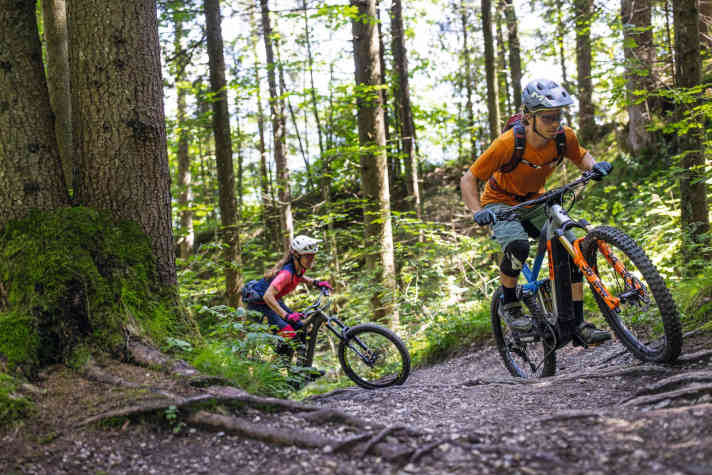   Eingebauter Bikepark? Mit den 625 Wattstunden-Reserven der Bosch-Antriebe kommt man ohne Lift am weitesten.