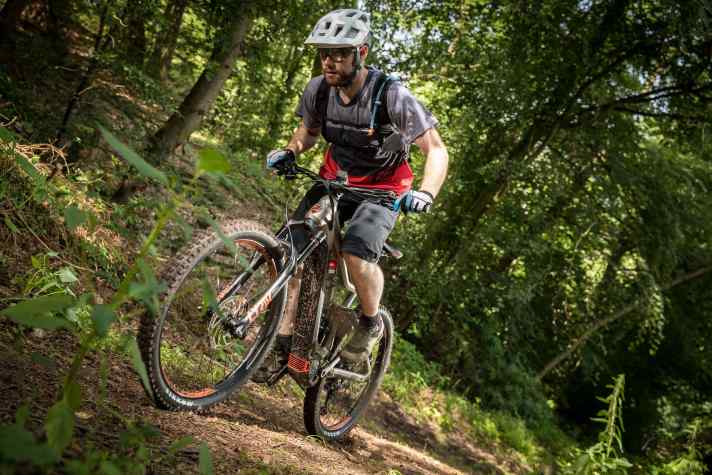   Im Uphill blieb das Bike ruhig und generierte viel Traktion. In Kombination mit dem feinen Ansprechverhalten des neuen Motors kann man auch sehr technische Anstiege leicht bewältigen.
