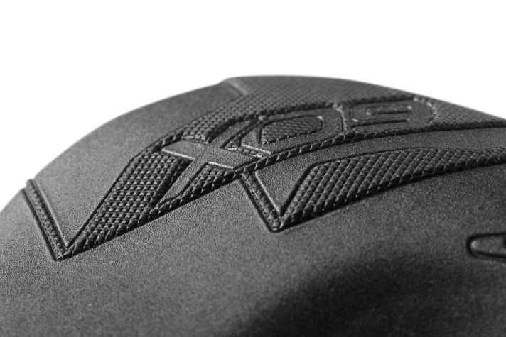    Grip-Tape: SQlab besetzt die Satteloberfläche an Heck und  Nase mit gummierten Elementen. Das soll zusätzlich für festen Halt auf dem Sattel sorgen.