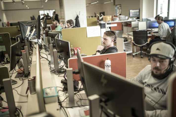 Im Schadensfall sind Canyon-Kunden auf telefonische Hilfe angewiesen, daran wird auch die persönliche Auslieferung nichts ändern.