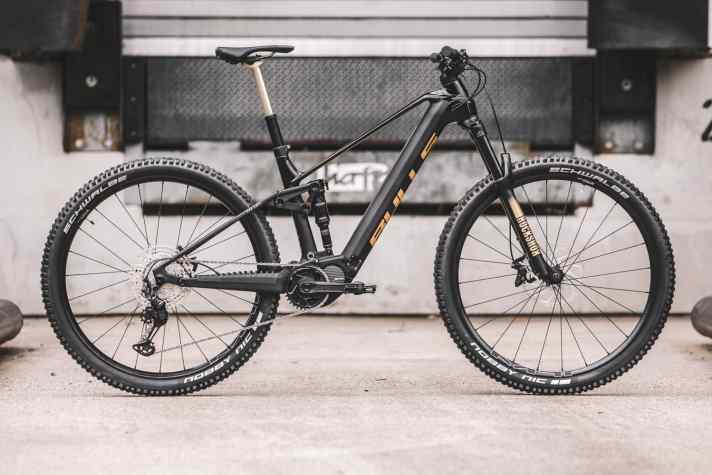   Preis-Leistung stimmt! Beim Einstiegsmodell Sonic EVO AMS 1 Carbon gibt es besonders viel E-MTB für wenig Geld. Bei 4999 Euro geht´s los.