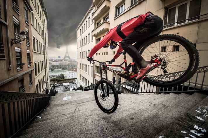   Fabio Wibmer erobert Paris