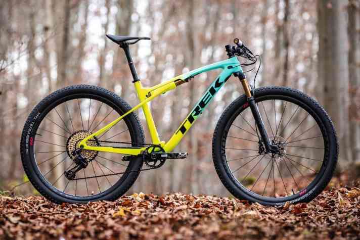  Trek Supercaliber 9.9 XX1. Preis: 9499 Euro, Gewicht: 9,8 kg.
