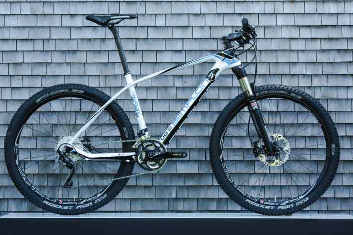   Der kleine Bruder des Razorblade 29: das Race-Hardtail Razorblade 275.