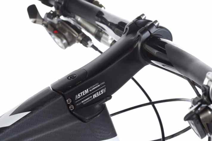   Der Vorbau ist gelungen ins Rahmendesign integriert. Allerdings passt nur dieses Modell von Look.