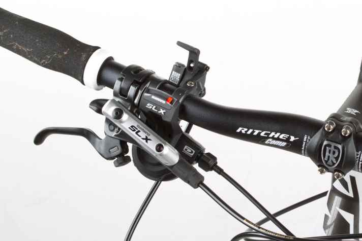   Shimanos SLX- Stopper: In diesem Test war keiner ergonomischer oder besser zu dosieren.