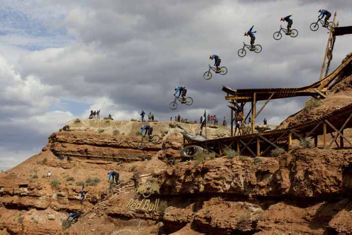   Der Suicide No-Hander von Kyle Strait.