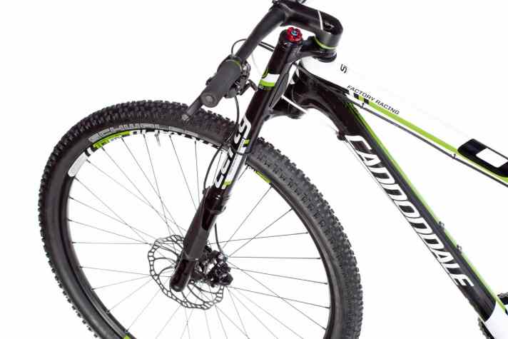   Eine Klasse für sich: Bei beiden Bikes überzeugt der 90-mm-Hub der Lefty. Spricht super-sensibel an und leitet jede Lenkbewegung präzise ans Vorderrad.