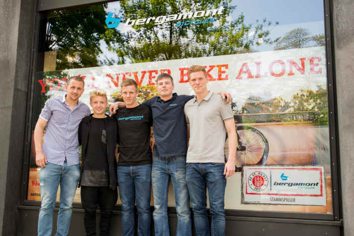   Die Fußball-Profis vom FC St. Pauli zu Besuch im neuen Bergamont-Hauptquartier.