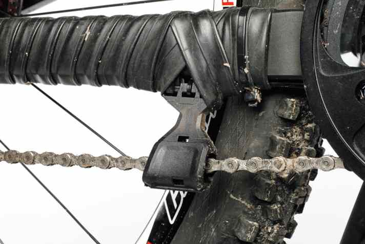   Alutech: Orbea, Norco und Carver verzichten auf eine Kettenführung. Wer auf Nummer sicher geht, setzt auf eine leichte C-Guide-Führung von Bionicon.