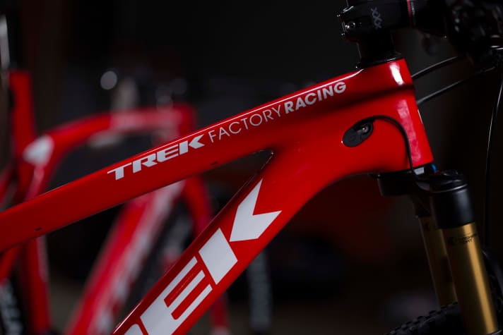   Trek lässt bei der Zugführung am Top Fuel nichts anbrennen: alles intern verlegt und schön aufgeräumt.