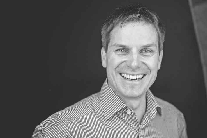   "Sich beim Prüfen auf die Norm zu beschränken, bringt nachweislich keine Produkte, die dauerhaft sicher sind." Dipl.-Ing. Dirk Zedler, Sachverständiger