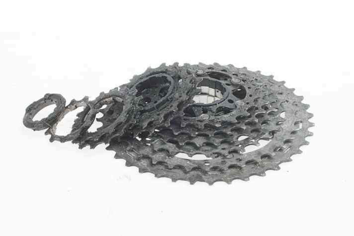   Die Shimano XTR-Kassette dagegen hielt im Verschleiß-Test der 11-fach-Antriebe nicht so lang wie die SRAM-Kassetten der XX1 und X1.