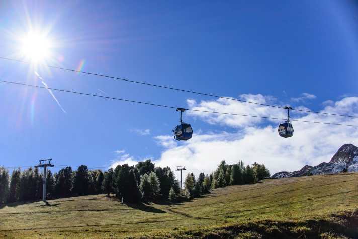   Vier Bergbahnen sind rund um den Reschensee integriert. Das 3-Tages-Ticket kostet 55 Euro.