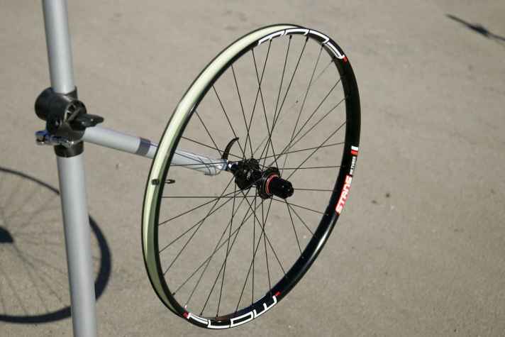 Volle Breitseite: die neuen Stan's No Tubes ZTR Flow-Felgen.