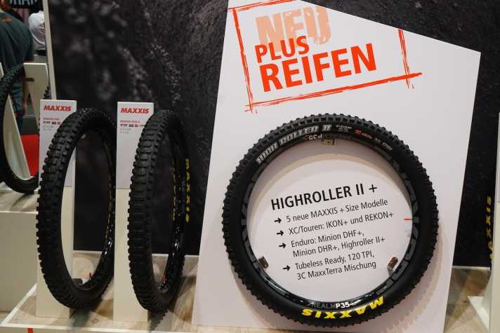   Im Plus-Bereich liefert Maxxis massive Trail-Reifen fürs Grobe. Allen voran kommt der Highroller II in 2.8er-Breite. Gewicht: 980 Gramm.