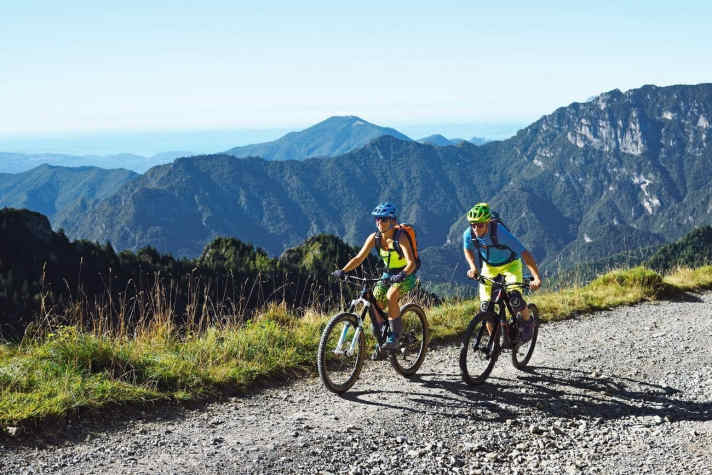 Ein echter Militärstraßen-Evergreen: der Passo Tremalzo oberhalb des Valle di Ledro.