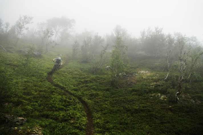   Für schlechtes wie gutes Wetter soll die Skibotn Kollektion der beste Freund des Enduro-Bikers sein.