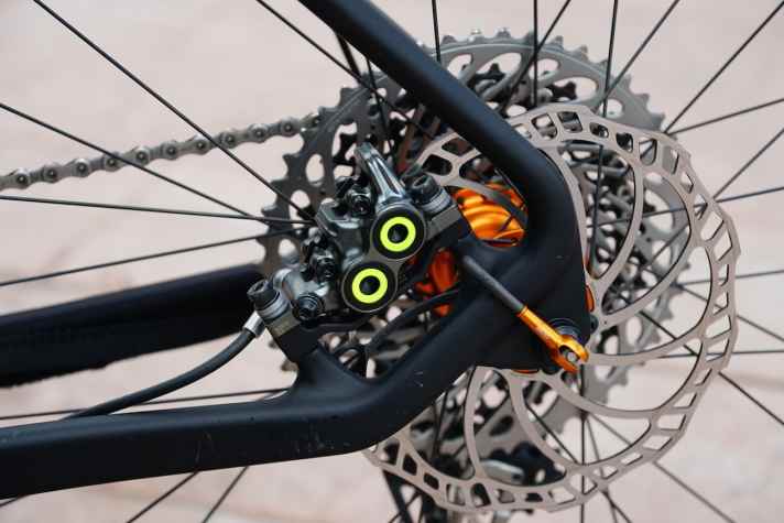   Für harte Abfahrten gewappnet: Maguras MT7-Stopper bringen im Downhill Sicherheit en masse.