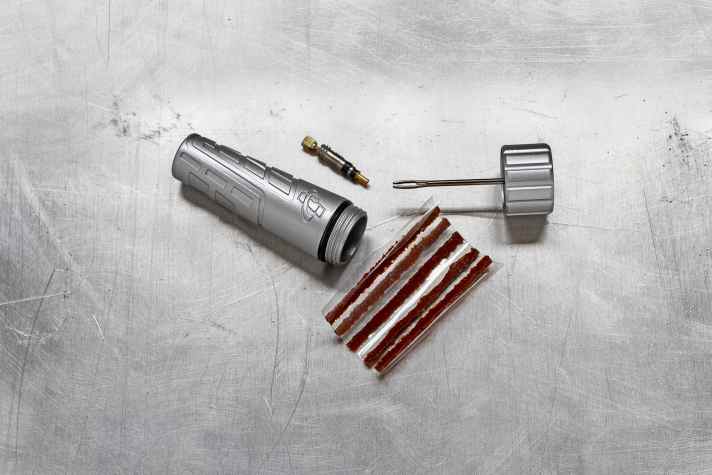 Genuie Innovation Tubeless Tackle Tool