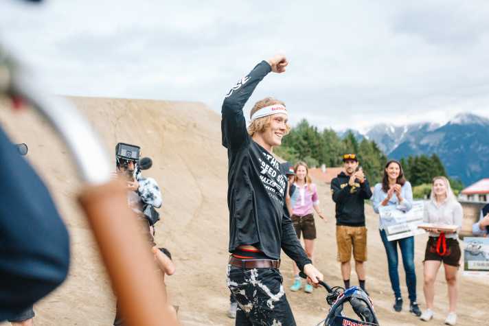   Emil Johansson hat sein Lachen wiedergefunden.