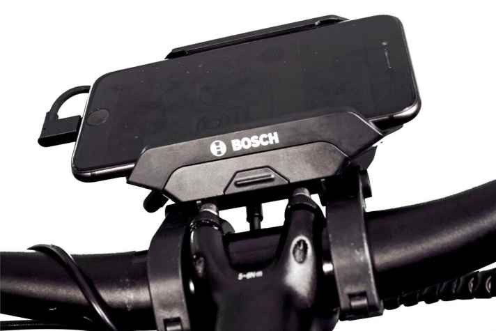AWARD GEWINNER – SmartphoneHub   Hersteller: Bosch   Statement der Eurobike Award Jury: „Uns hat das schicke und klare Design gefallen, das für einen stabilen Halt auf dem Smartphone sorgt. Eine sinnvolle, funktionale Ergänzung für Bosch E-Biker. “