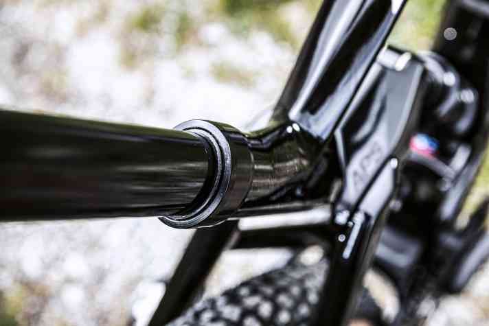   Die Vario-Stütze mit 80 Millimetern Hub integriert BMC im Sitzrohr. Der Verstellbereich der Sitzhöhe beträgt 90 Millimeter.