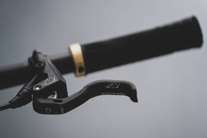   Die Magura MT5 Fabio Wibmer mit in der Griffweite einstellbarem HC 1-Finger-Hebel ist weltweit auf 2000 Stück limitiert.
