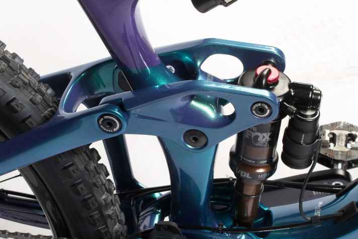   Die neue Umlenkwippe aus Carbon ist das Herzstück der Modellreihe und kommt bei allen sechs Trance X-Modellen zum Einsatz.