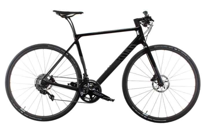 <a href="http://www.canyon.com/" target="_blank" rel="noopener noreferrer nofollow">Canyon</a>  Roadlite CF   Schnell, leicht und besonders komfortabel soll das Fitness-Bike von Canyon speed-begeisterte Fahrrad-Fans begeistern, die keine Lust auf's Rennrad haben.  Jury Statement: Bei diesem Cross-Bike stimmt einfach alles: das cleane Design, die Fahreigenschaften, das geringe Gewicht und das Preis-Leistungs-Verhältnis. Es lässt sich sehr variabel einsetzen, sei es als Fitnessbike oder als Rad für die Stadt.